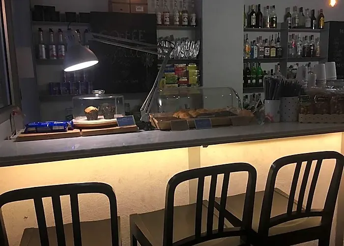 Good One Poshtel & Cafe Bar * 방콕